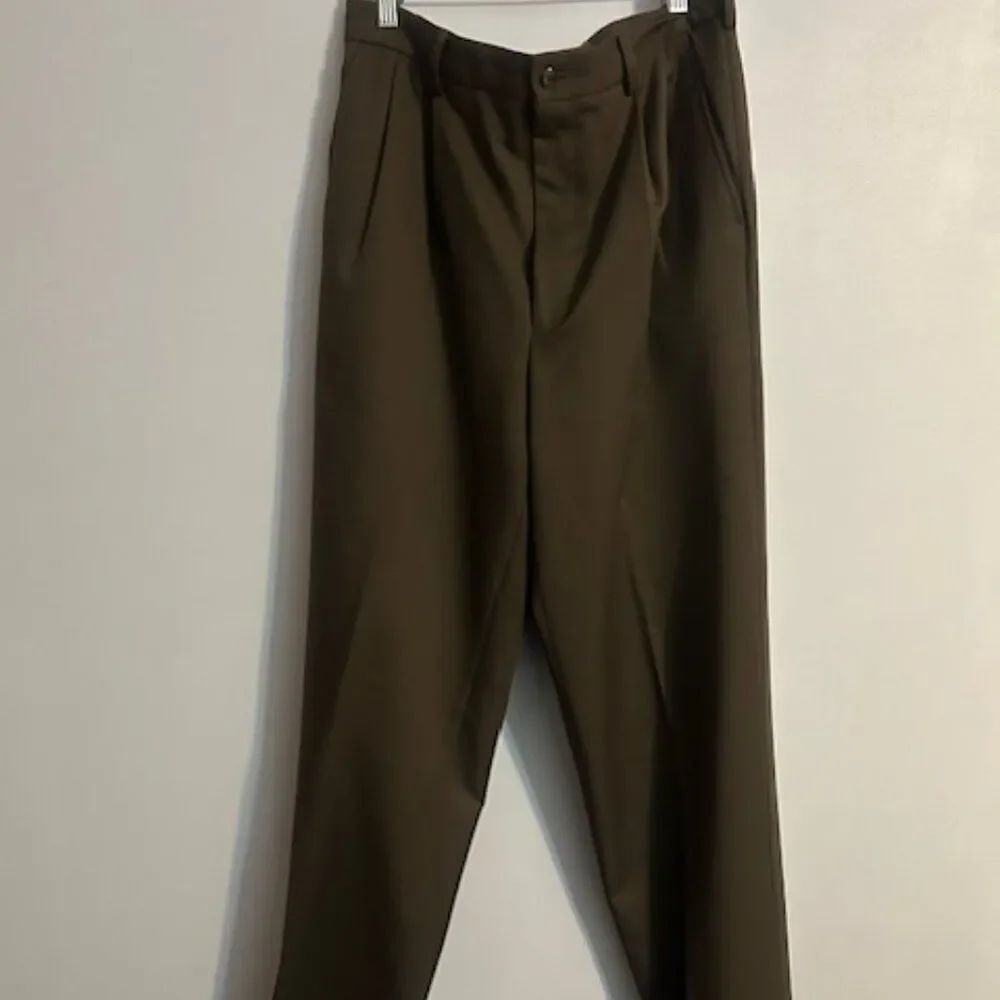 Van Heusen Brown pleated front cuffed pants, size 34/34